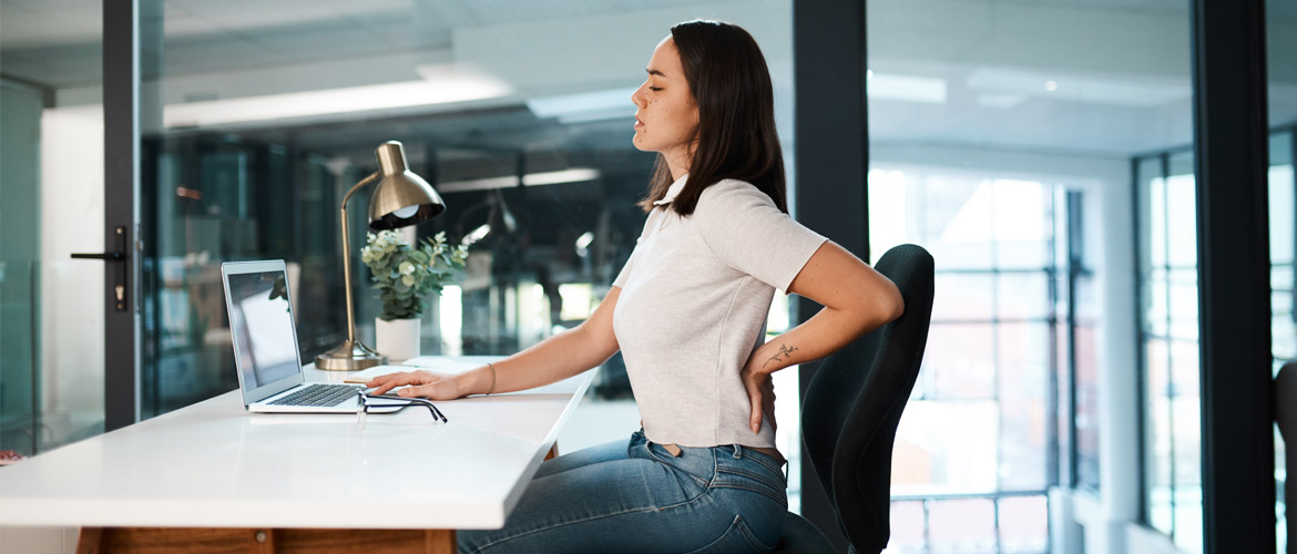 El dolor de espalda primera causa de baja en menores de 45 años