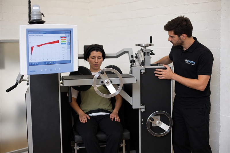 MedX Medical Cervical Extension en Wunder Training.